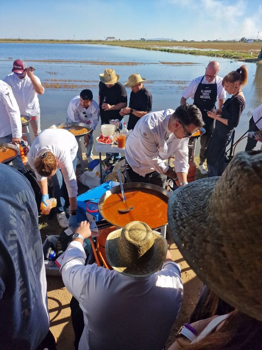 Elaboración junto al mar en jornada gastronómica