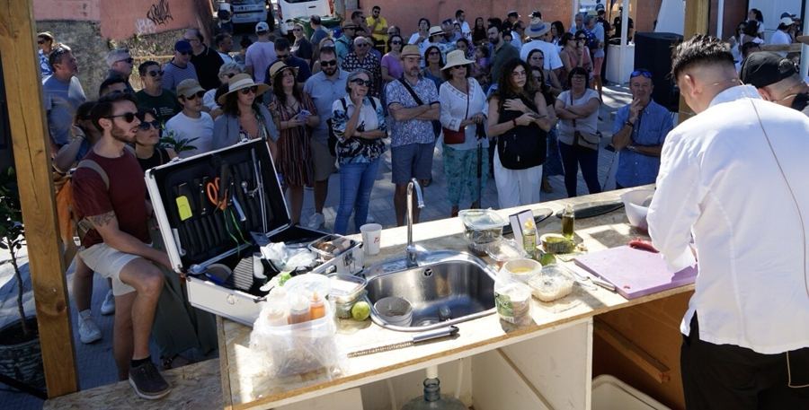Público asistente a una demostración de cocina