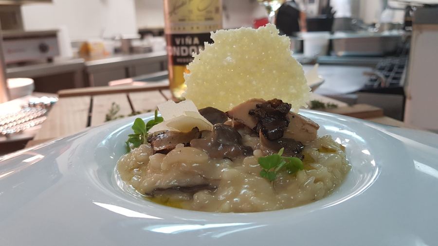 Risotto de setas con parmesano